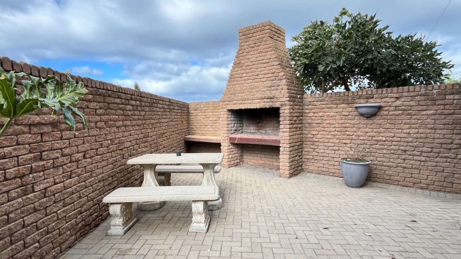 4 Bedroom Property for Sale in Dana Bay Western Cape